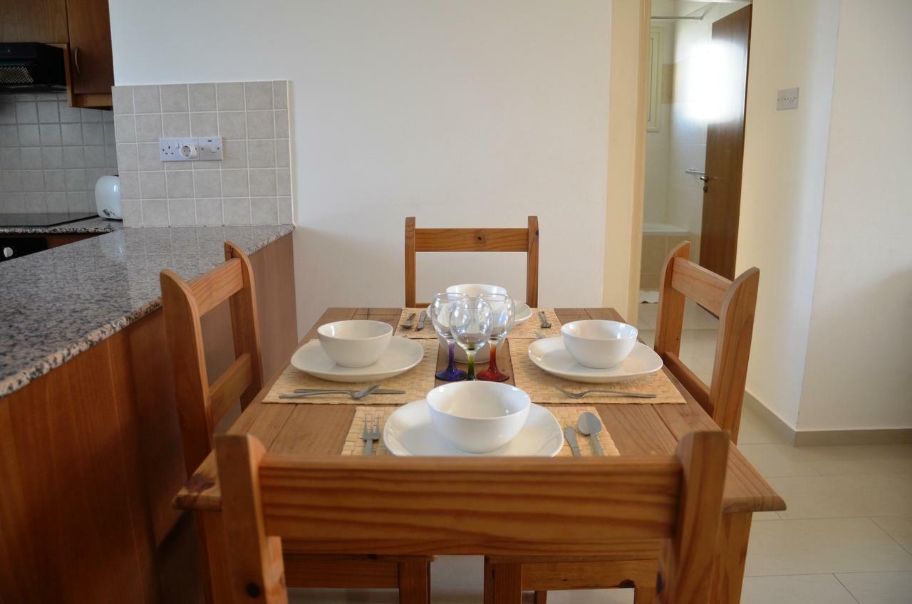 Floor, 2 Bedroom Vanessa D204, Free Wifi, Village View * Peyia