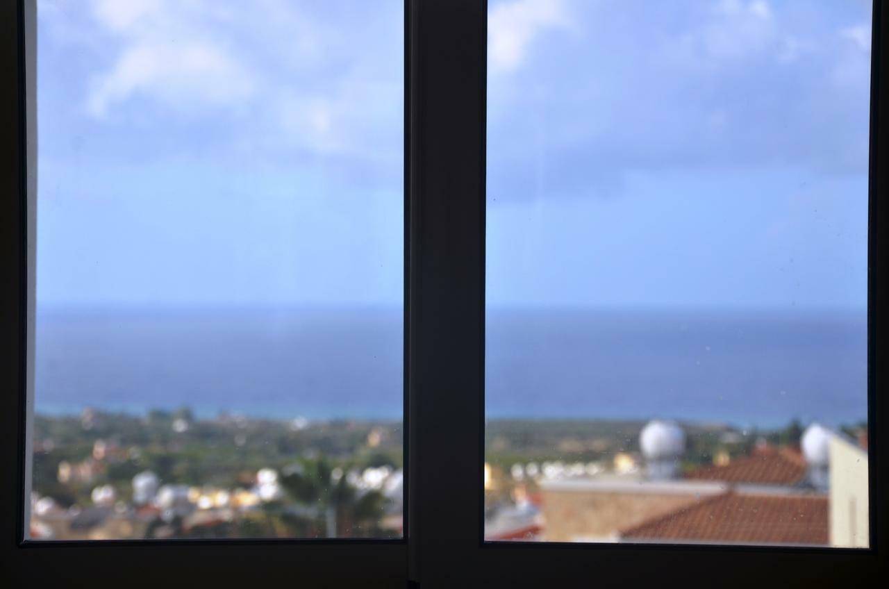 Apartment Floor, 2 Bedroom Vanessa D204, Free Wifi, Village View