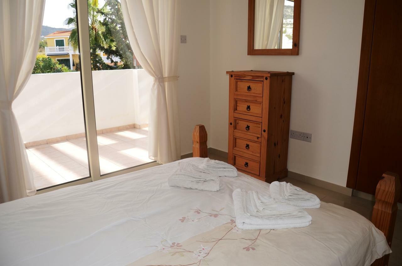 Floor, 2 Bedroom Vanessa D204, Free Wifi, Village View Peyia